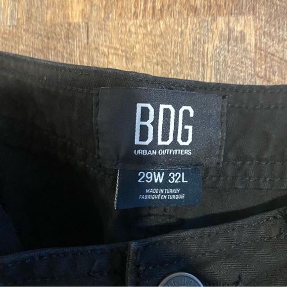 NWT BDG Urban Outfitters Black Cargo Pants Size 29W 32L - Picture 5 of 10